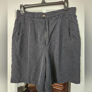 Tommy Bahama Women's silk shorts black size 12‎